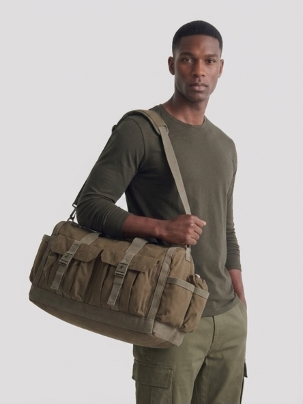 Tommy Bahama NWT Everyday Duffle Bag Army Green